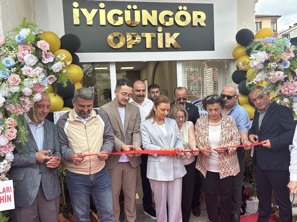 İYİGÜNGÖR OPTİK HİZMETE AÇILDI